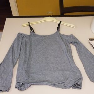 Long sleeve cold shoulder shirt